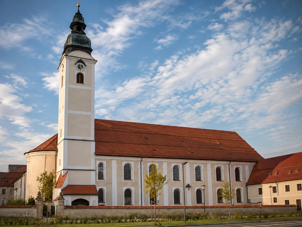 Klosterkirche St. Michael Attel